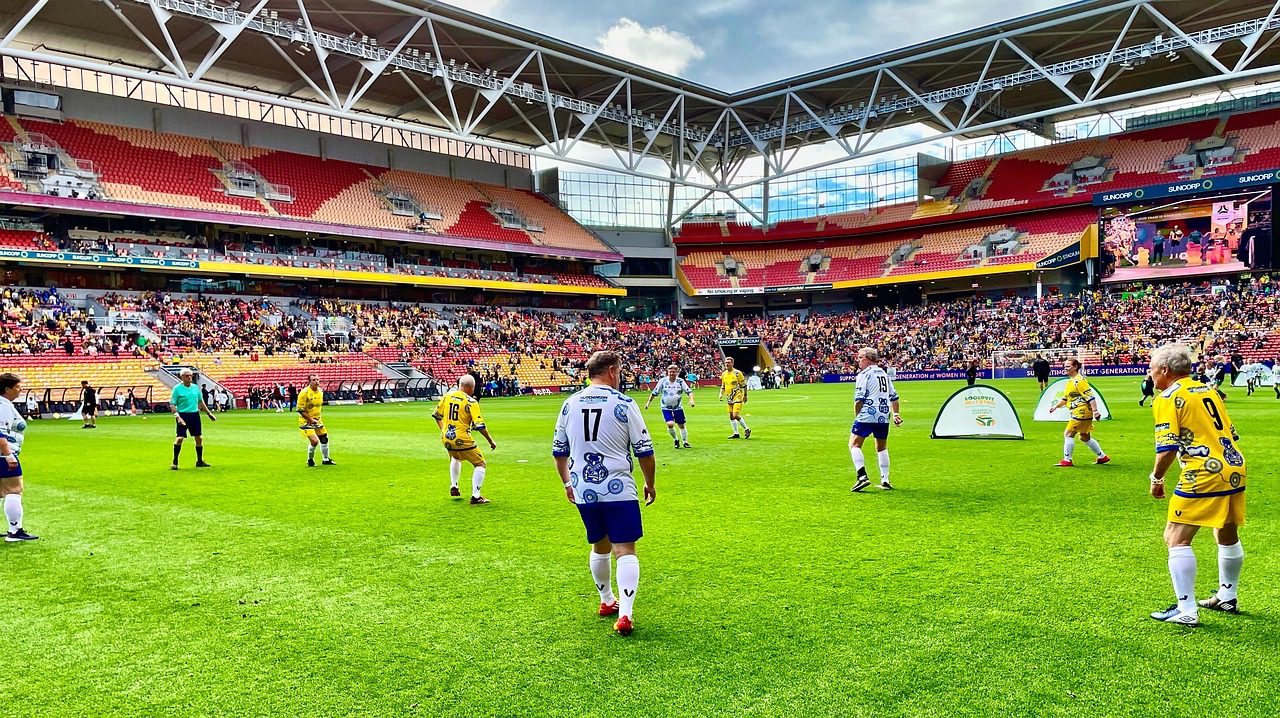Vô địch V-League: Cuộc đua căng thẳng giữa Nam Định và Hà Nội FC