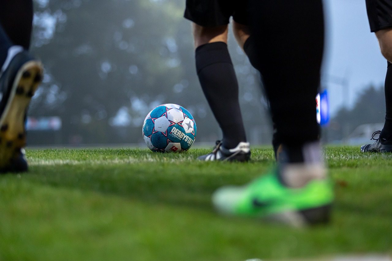 Vô địch V-League: Cuộc đua căng thẳng giữa Nam Định và Hà Nội FC